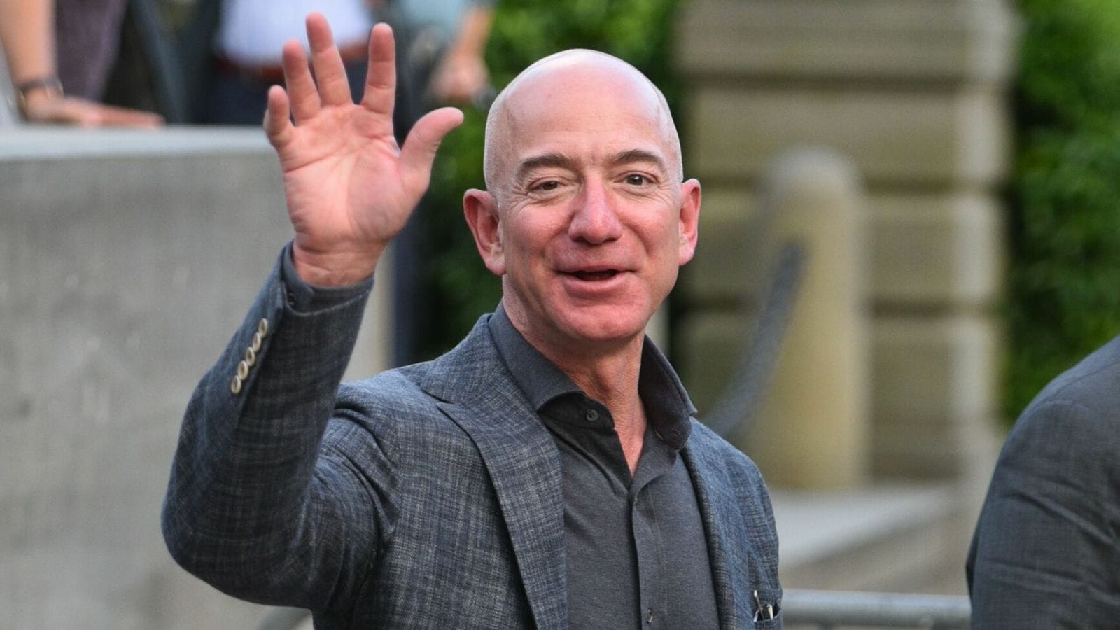 Jeff Bezos Net Worth